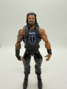 wwe elite series Roman Reigns action figure