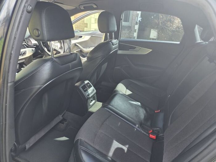 Audi A4 2017 2.0 TDI SLine Ultra 190PS