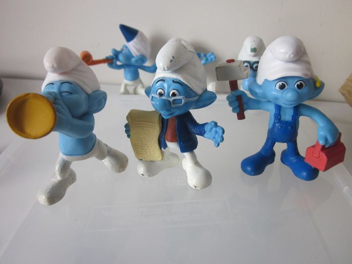 Eight 2013 Mc Donalds Smurfs 2 Movie Happy Meal Toys