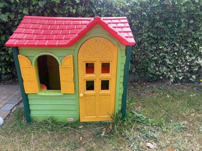 little tikes country cottage