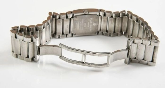 Baume and Mercier Catwalk 12 Diamond watch