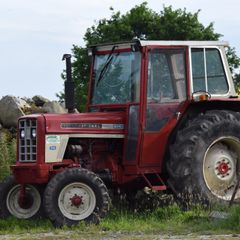 International 674