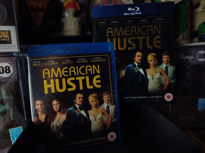 American Hustle ! Blu-Ray ! BRAND NEW ! SEALED ! 2013 ! 10 Academy Award Nominations !