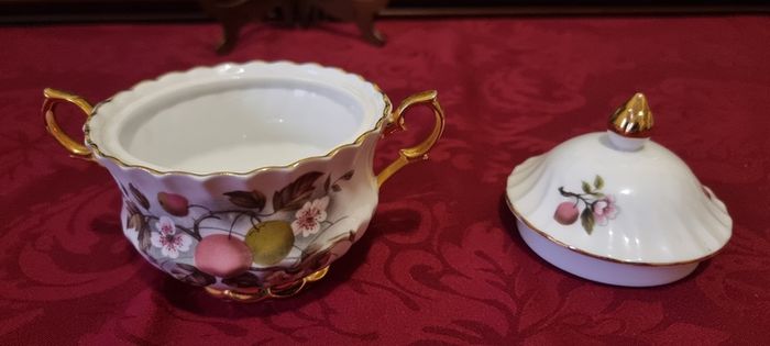 Royal Imperial Fruit Garden Finest Bone China Gold Gilt Two Handled Sugar Bowl With Lid And Underplate Made In England