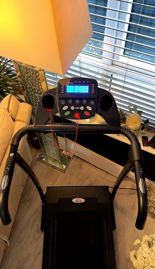 Foldable walking treadmill