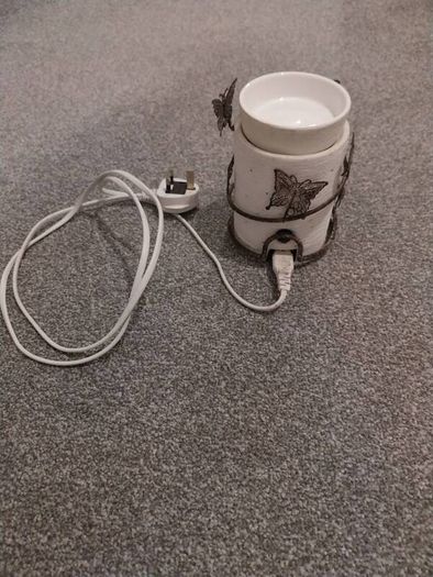 Electric wax melt burner