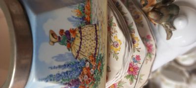 27piece Empire Crimlin Lady Vintage  Tea Set