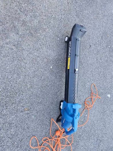 eletric lawnmower x leaf blower