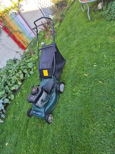 Pro Lawn Self Drive lawnmower