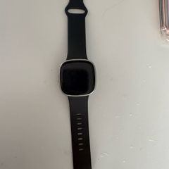 Fitbit versa 4