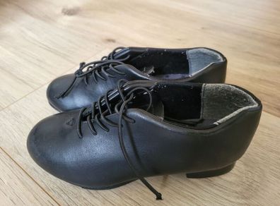 Small child's tap shoes