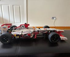 Lego Technics F1 racer