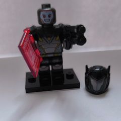LEGO Minifigures Series 19 Galactic Bounty Hunter Blacktron