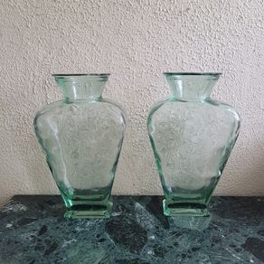Vintage pair of XL parlane glass vases