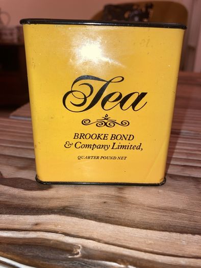 1970s Tea Box & Tea!