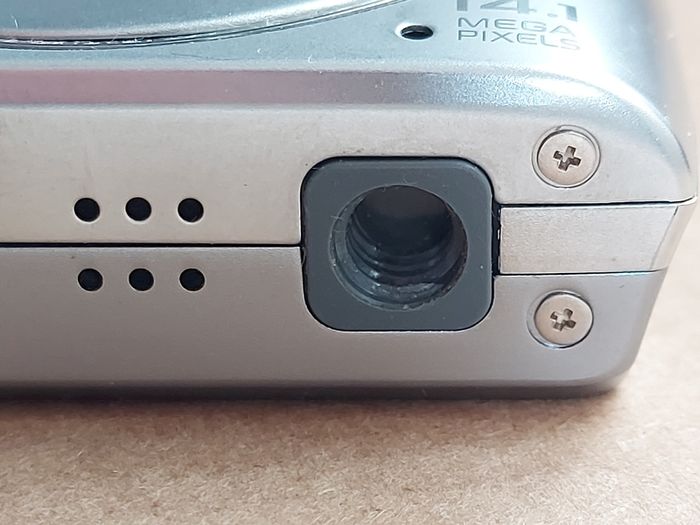 Casio Exilim Digital Camera, Model EX-Z2000, plus Battery charger, No Battery or Memory card, 14.1 Megapixels, in excellent cosmetic condition