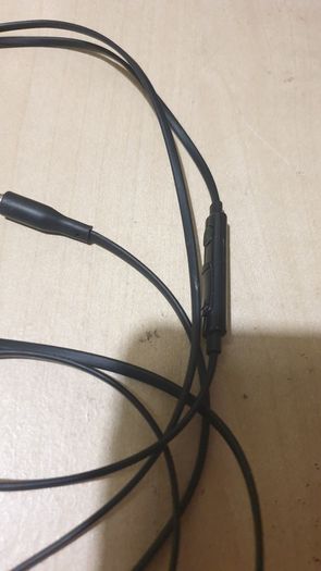 black head phones ear phones