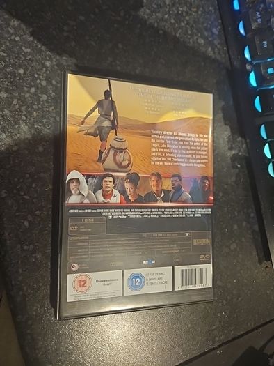 Star Wars The Force Awakens DVD