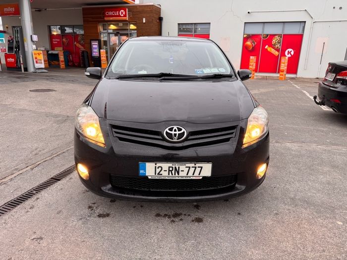 2012 Toyota Auris