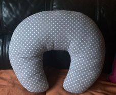 Breastfeeding pillow