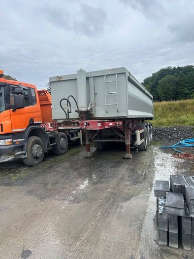 Dennison tipping trailer
