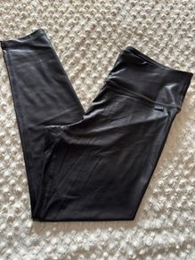 DKNY black leggings - size M