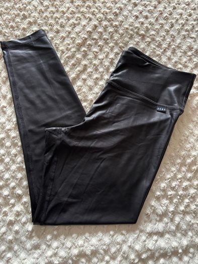DKNY black leggings - size M