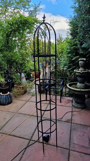Garden obelisk