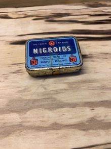 collectables vintage tin