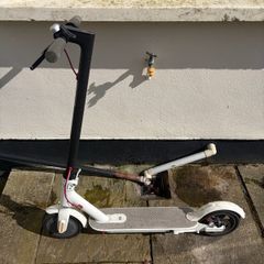 Electric scooter