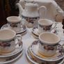 Royal Albert " Autumn Glory " tea set Image 2