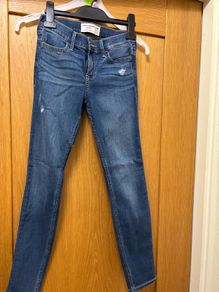 Girls jeans A&F size 11/12 super slim