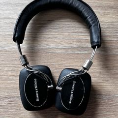 Bowers and Wilkins P5