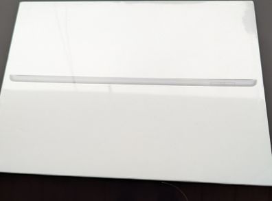 Apple iPad Unopened 10.2 21 64GB Wi-Fi + Data