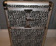 Beauty case on wheels Like New