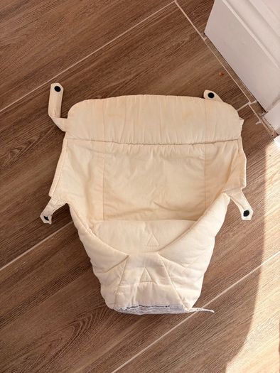 Ergo baby sling insert for newborn