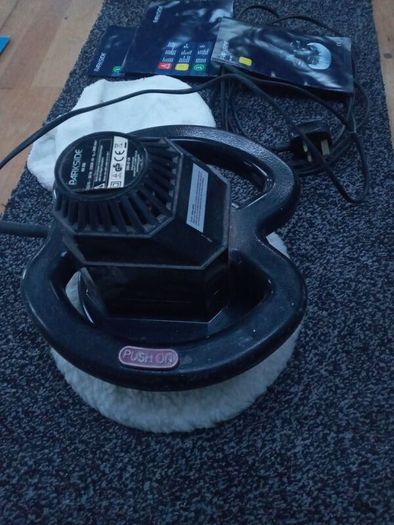 Electric car polisher