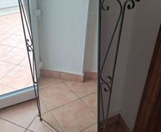 Free mirror
