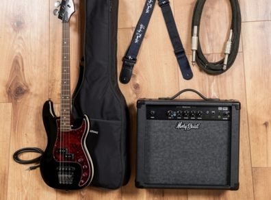 Harley Benton Pj4 With Amp And Case electric bass