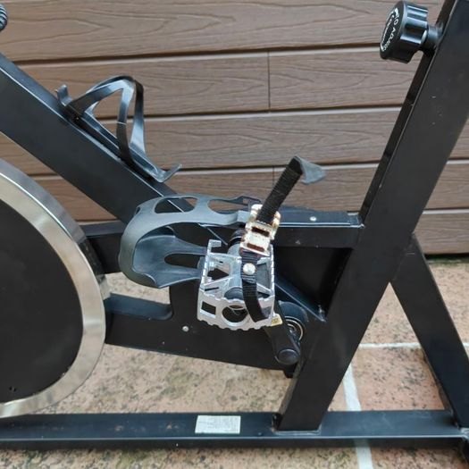 Indoor Spin Bike Stationary Exercise Bike