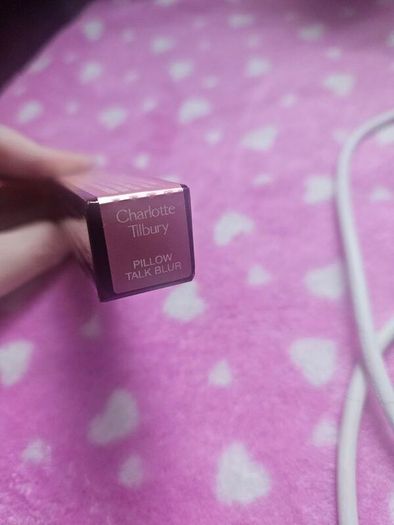 Charlotte Tilbury Lipstick in pillow talk blur