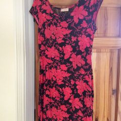 Maxi dress with lace back