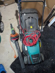 Electric lawnmower & hedge trimmer