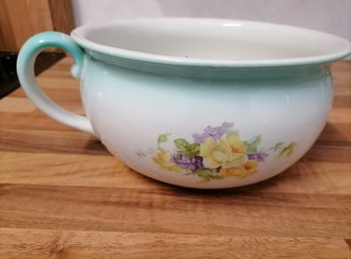 Victorian Wash Bowl and Chamber Pot