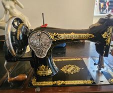 Vintage Singer Hand-Crank Sewing Machine
