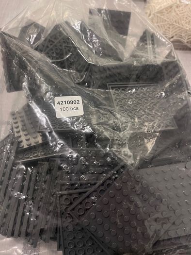 LEGO 5300 piece's 23 bags