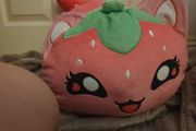 Aphmau Strawberry Cat