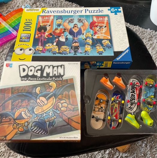 toys