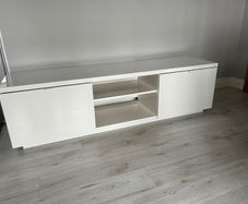 TV bench