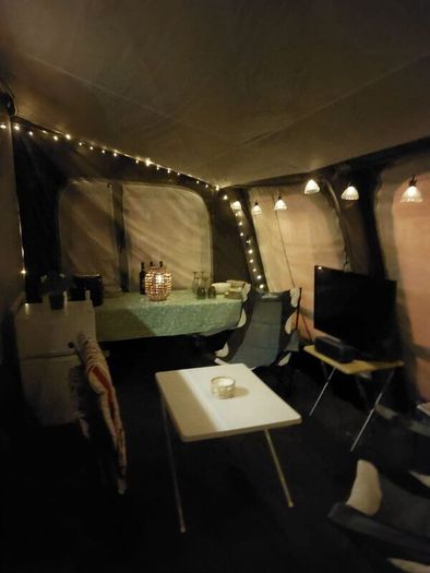 Lunar Lexon 560 4 Berth Caravan 2010